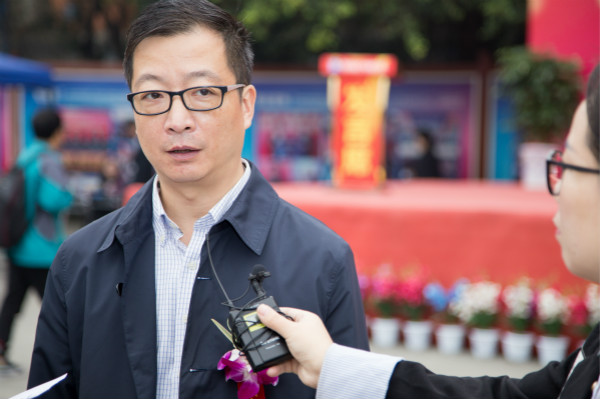 成都市就業(yè)服務管理局領導出席我院秋季雙選會