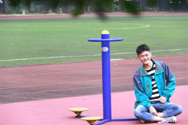 爸媽，請(qǐng)?jiān)俣嘟o我一點(diǎn)時(shí)間——追夢(mèng)路上 從未止步