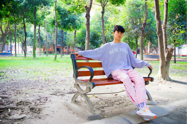 為了那一縷陽光，蛻變路上不斷努力著！