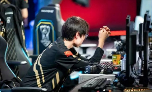 英雄聯(lián)盟S8全球總決賽發(fā)生了什么