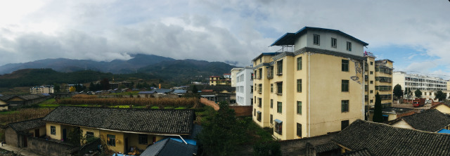 越專業(yè)越出色|沿著習總書記走過的路，助力精準扶貧