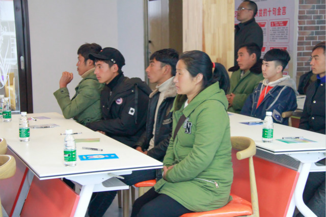 越專業(yè)越出色|沿著習總書記走過的路，助力精準扶貧