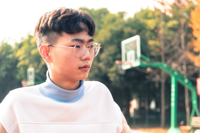 一見鐘情的電競見之不忘，思之如狂