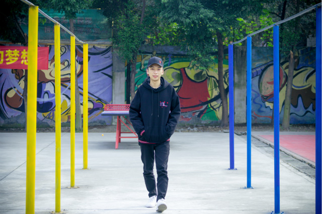 頂著家人反對，我毅然決然選擇了電競專業(yè)