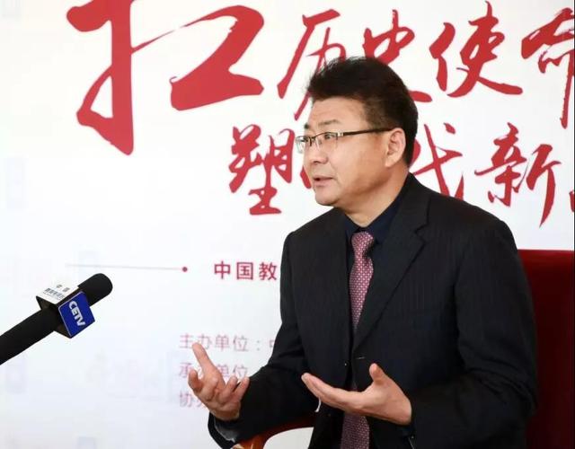 新華教育集團(tuán)榮膺2018年度“綜合實(shí)力突出教育集團(tuán)”