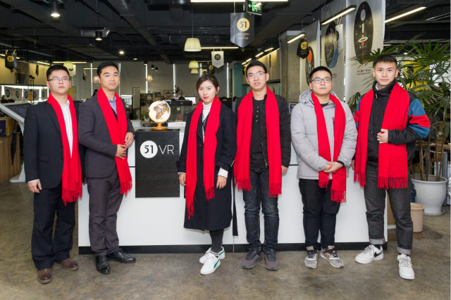 四川新華走進企業(yè) 畢業(yè)生暖心慰問回訪