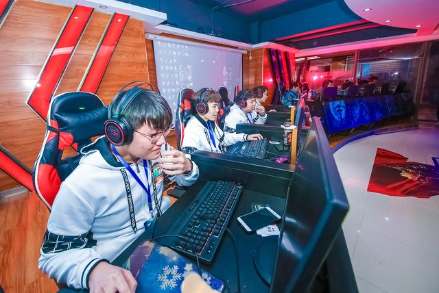 “新華互聯(lián)網(wǎng)杯”XCG英雄聯(lián)盟爭(zhēng)霸賽全國(guó)總決賽全面出擊！