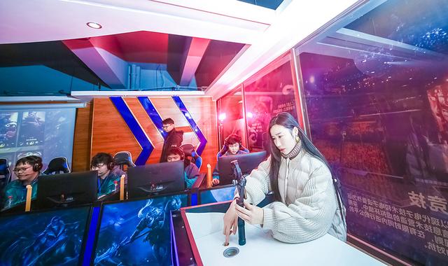 “新華互聯(lián)網(wǎng)杯”XCG英雄聯(lián)盟爭(zhēng)霸賽全國(guó)總決賽全面出擊！