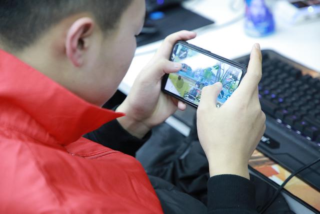 理實(shí)結(jié)合，新華學(xué)子展現(xiàn)專業(yè)電競(jìng)風(fēng)采！