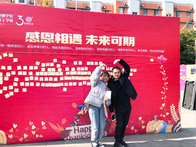 年終盤點(diǎn)（下）：2018年四川新華這些精彩的刷屏活動(dòng)你知道幾個(gè)？