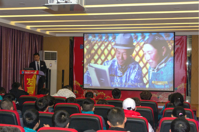 新生的第一課，四川新華2019級新生座談會！