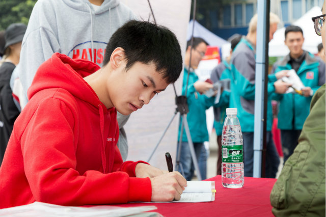 “職業(yè)教育就是就業(yè)教育”,新華“搶人大戰(zhàn)”即將開(kāi)啟