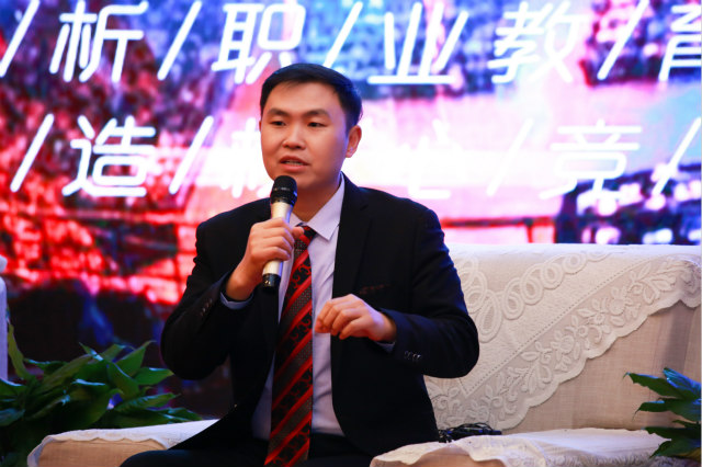 畢業(yè)即就業(yè)！AI時代的互聯網職業(yè)教育