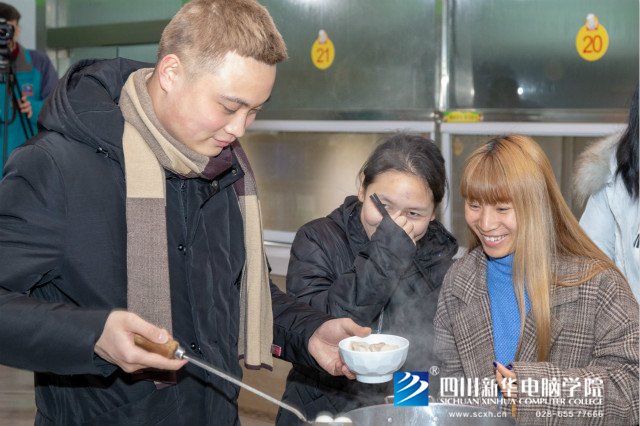 團團圓圓慶元宵，四川新華玩出新花樣