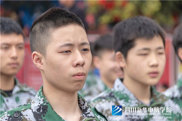 2019級(jí)新生軍訓(xùn)：激揚(yáng)的青春，是奮進(jìn)的號(hào)角