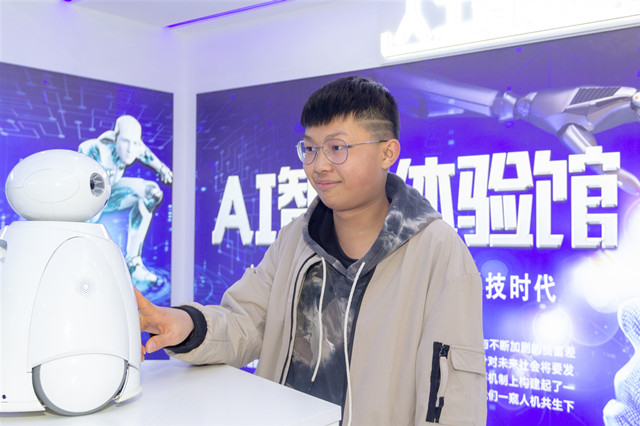 我想高薪就業(yè)，零基礎(chǔ)的初中生現(xiàn)在學(xué)還晚不晚？