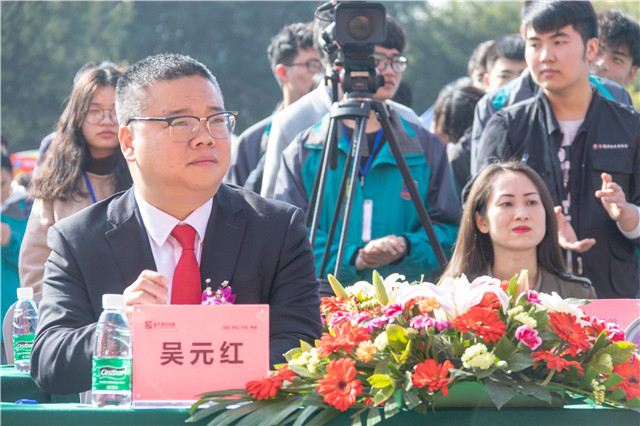 2019四川新華春季畢業(yè)生供不應(yīng)求，逆襲史上最難就業(yè)季節(jié)