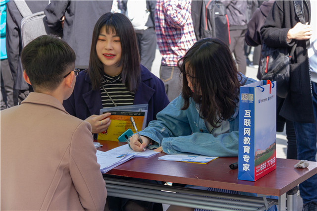 2019四川新華春季畢業(yè)生供不應(yīng)求，逆襲史上最難就業(yè)季節(jié)