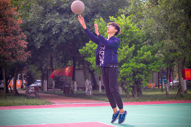 打工太辛苦，選擇新華學技能，命運能否改變？