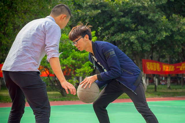 打工太辛苦，選擇新華學技能，命運能否改變？