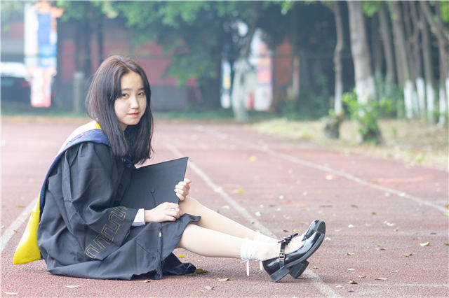 最美畢業(yè)季|此去繁花似錦，歸來仍是少年！