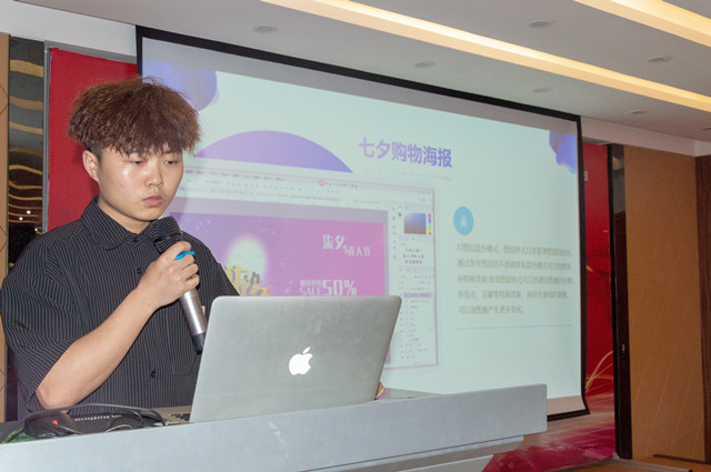 畢業(yè)季來臨，制作簡(jiǎn)歷有訣竅