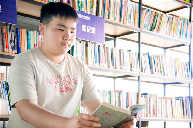 初中輟學(xué)，沒有技術(shù)怎么辦？選對專業(yè)很重要！