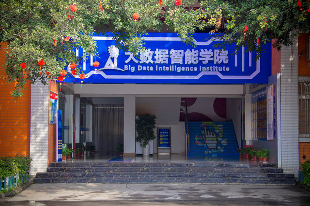 初中輟學(xué)，沒有技術(shù)怎么辦？選對專業(yè)很重要！