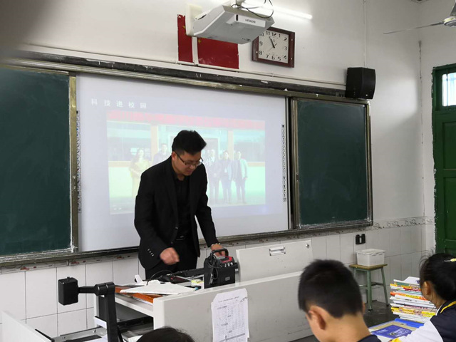 四川新華全國(guó)職教周活動(dòng)即將盛大開(kāi)啟！