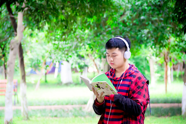 感謝家人的支持，讓我在新華的天空下以夢為馬