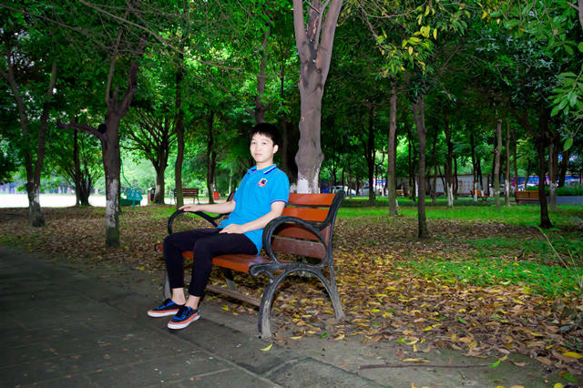 高中畢業(yè)學(xué)什么有前途？做互聯(lián)網(wǎng)時代的白領(lǐng)！