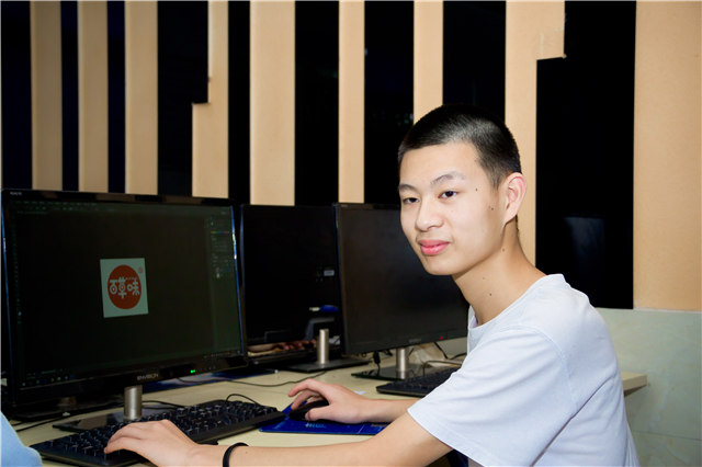 用技能成就夢(mèng)想，新華一所成就夢(mèng)想的鑰匙