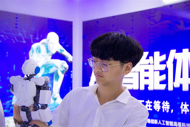 選擇不對(duì)，努力白費(fèi)！擇校選專業(yè)就選大品牌！