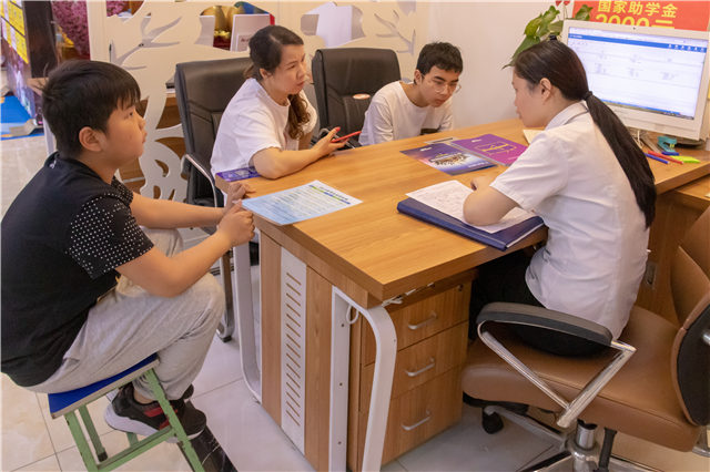 四川新華秋招火爆進行中，每個孩子的夢想都值得被善待