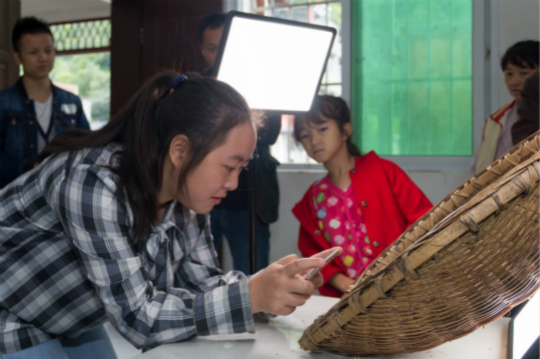 【永恒的初心】新華公益進(jìn)行時(shí)，互聯(lián)網(wǎng)助力農(nóng)村特色產(chǎn)業(yè)行萬里！