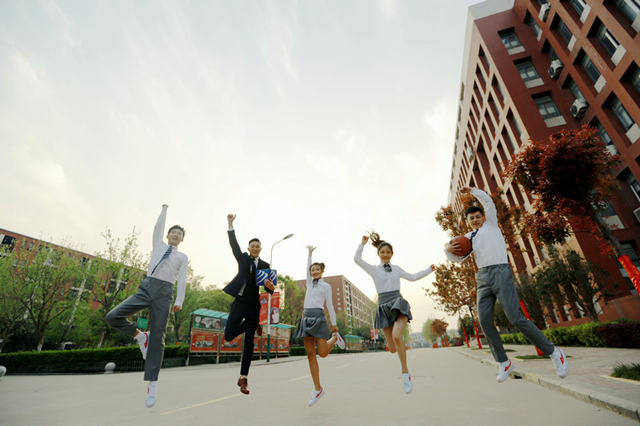 什么樣的學(xué)校好，就業(yè)前景是擇校的金標(biāo)準(zhǔn)！