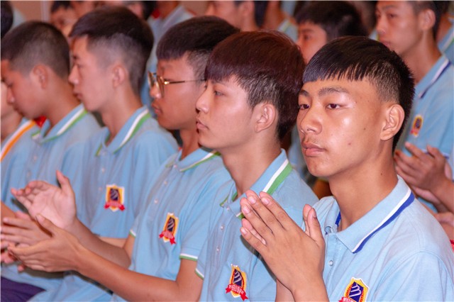 “互聯(lián)筑夢?創(chuàng)贏未來”四川新華2019秋季人才預(yù)定會盛大啟動