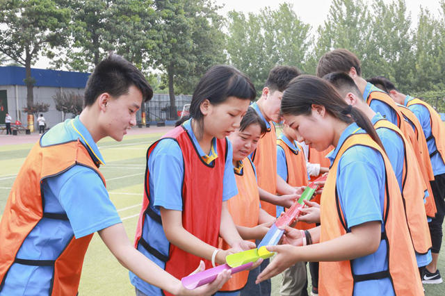 技能+學(xué)歷+素養(yǎng) 新華專注培養(yǎng)高素質(zhì)高技能人才