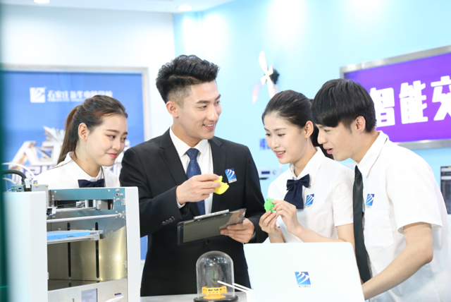 新華真實(shí)訓(xùn)品質(zhì)贏人！