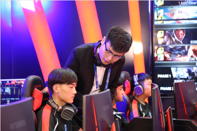 新華真實(shí)訓(xùn)品質(zhì)贏人！