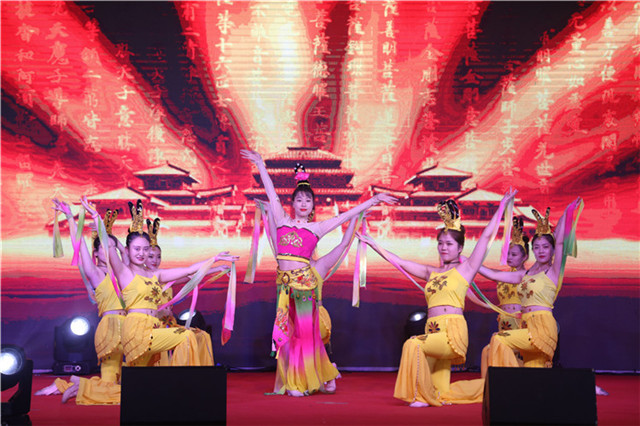 新華·華為“產(chǎn)教融合·項(xiàng)目共建”發(fā)布暨ACAA全國(guó)總決賽頒獎(jiǎng)典禮隆重舉行