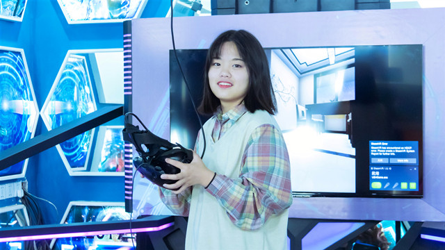 初中畢業(yè)來新華，勇敢追逐設(shè)計(jì)夢(mèng) 