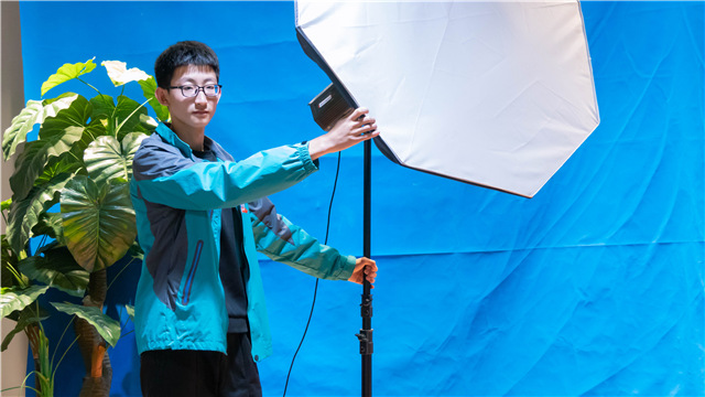 來新華學(xué)設(shè)計(jì)，為夢想加冕