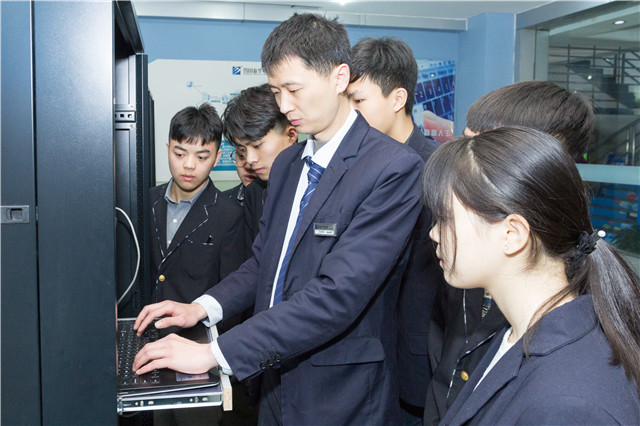 2020為什么我推薦你學(xué)互聯(lián)網(wǎng)技術(shù)！