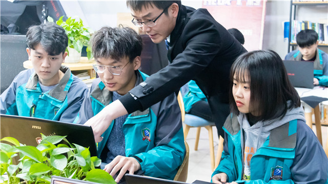 398名同學(xué)成功注冊(cè)學(xué)籍，這是他們選擇新華的理由！