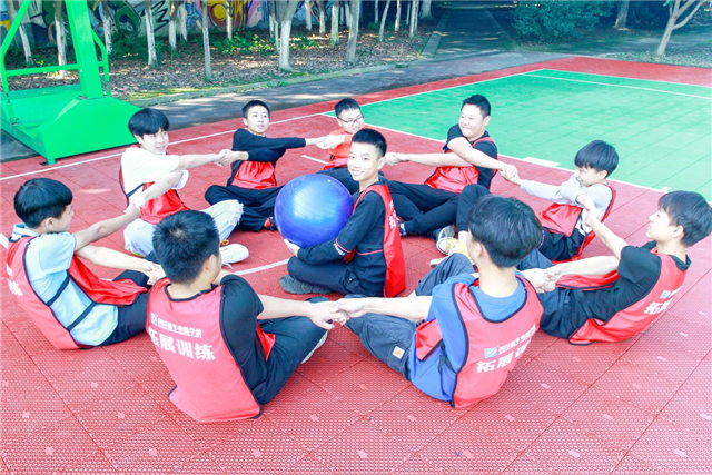 人工智能空前火爆，盤點(diǎn)新華人工智能專業(yè)教學(xué)和就業(yè)