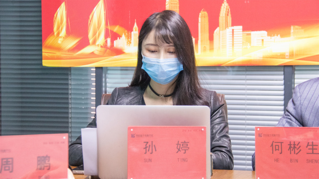 榮譽校友牽手母校，助力更多學(xué)子圓夢新華