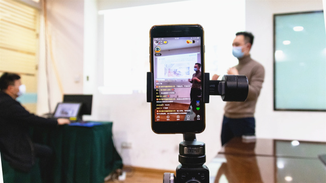 新華名企研學(xué)游，和未來boss聊工作