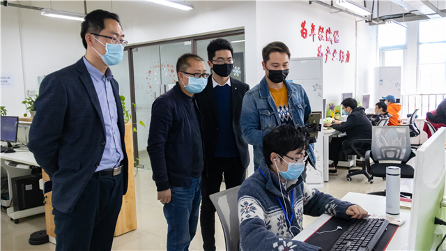 名企研學(xué)游，跟著創(chuàng)業(yè)大咖走進(jìn)游戲動(dòng)畫的世界