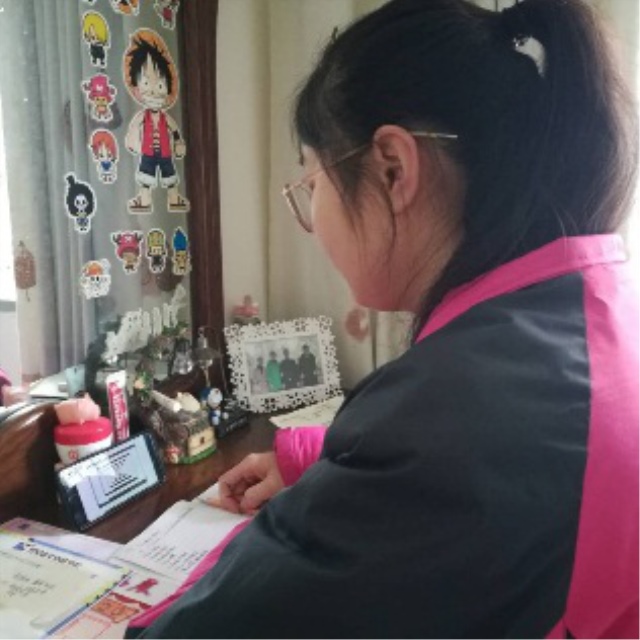 同學(xué)，你認真學(xué)習(xí)的樣子真好看！